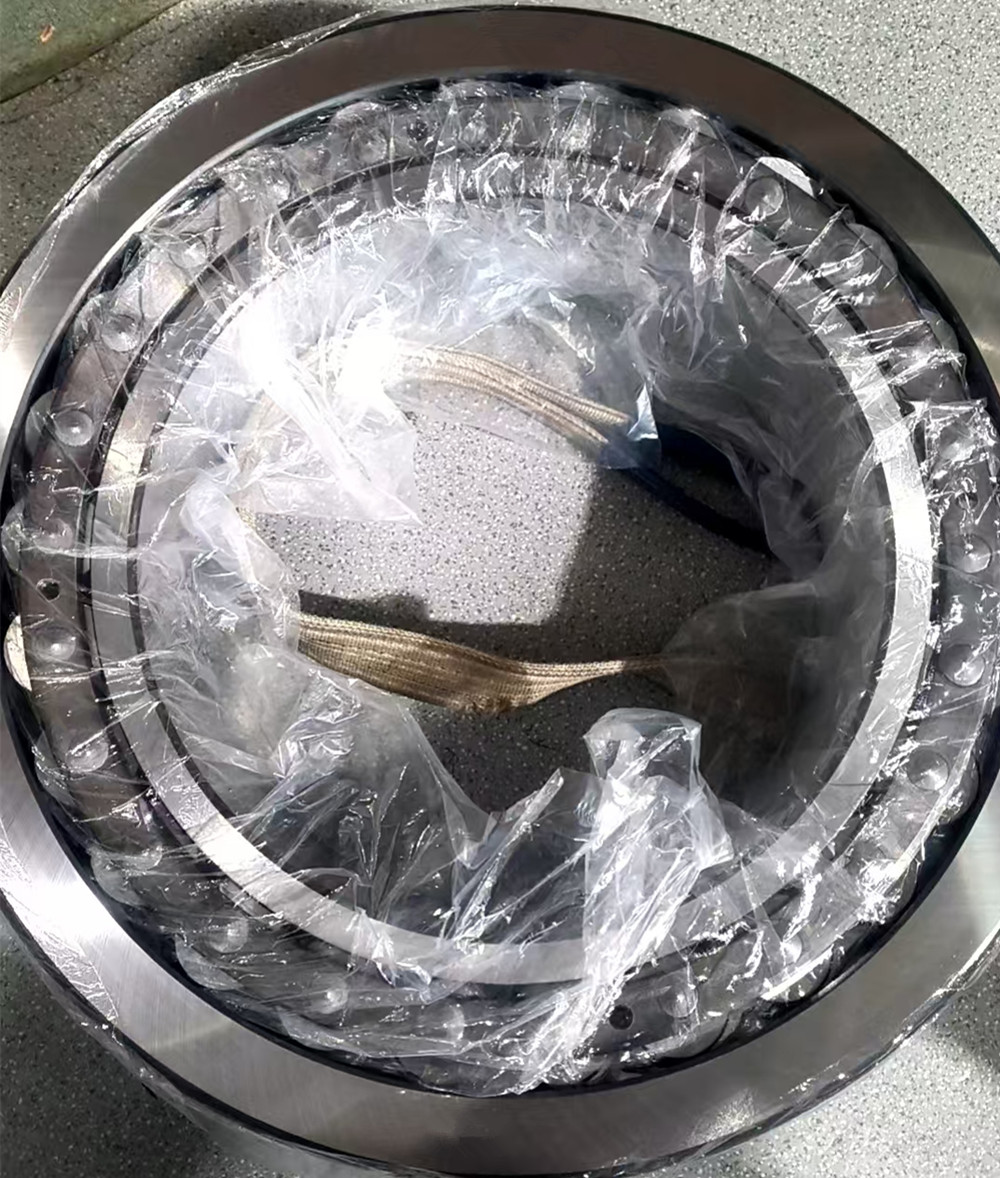 EE650170/650270 {pin type cage} Tapered Roller Bearing 431.902X685.698X177.8mm